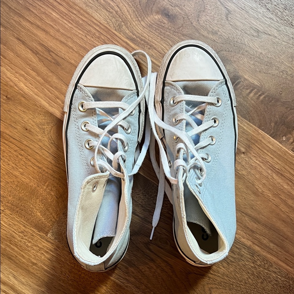Converse White Canvas High-Top Sneakers - Hardly worn